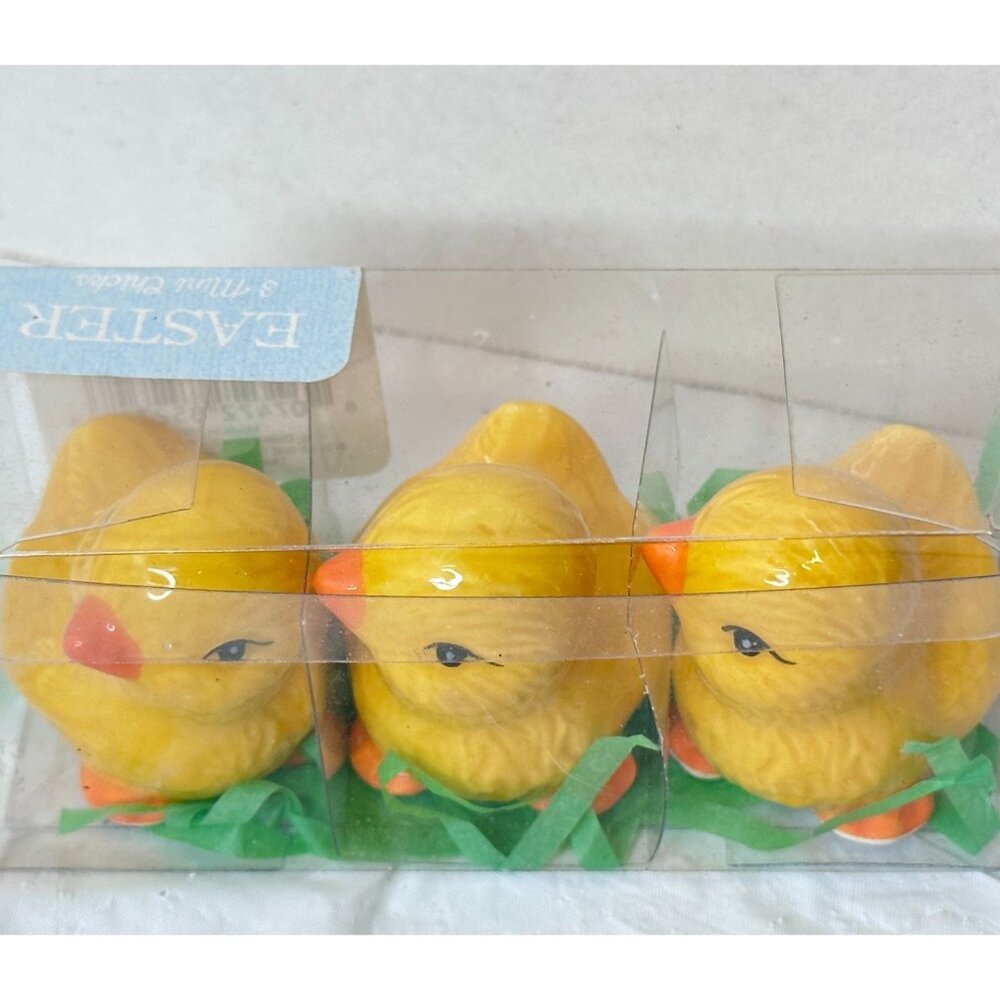 Easter Miniature Tree Baby Chicks and 11 Tiny Peeps Hangers Decorations Crafts - Picture 2 of 4